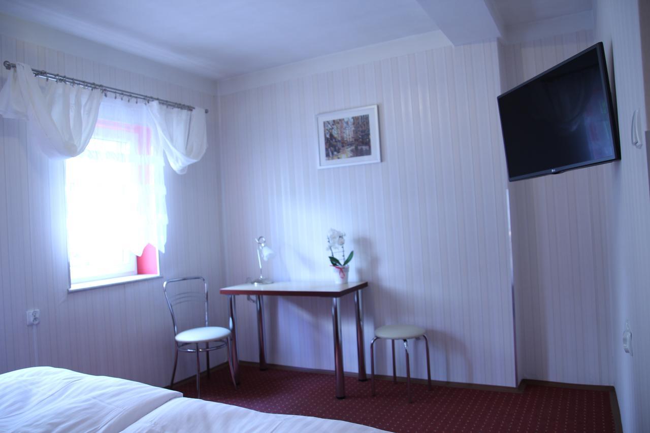 מלון קטוביץ Karczma Pod Mlynem מראה חיצוני תמונה